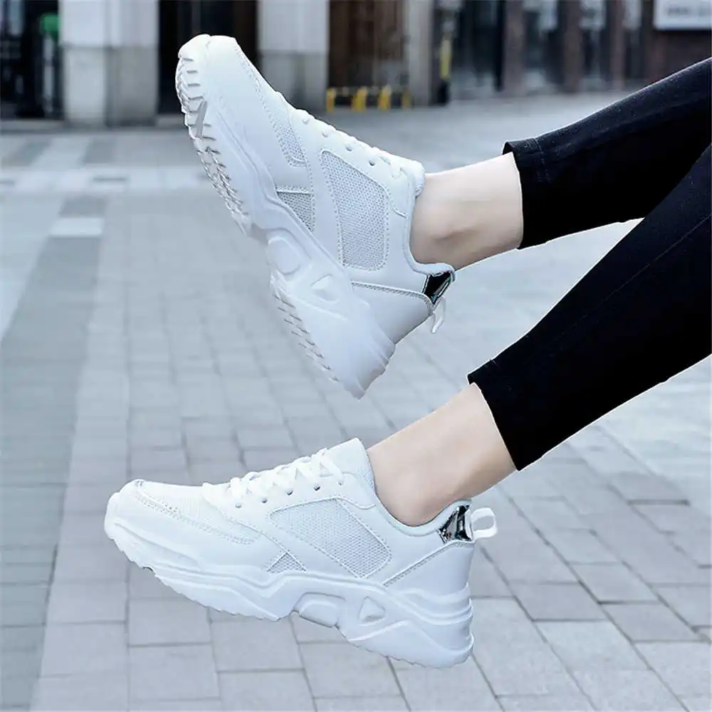Thick Heel Without Heel Medium - Home Gym And Basketball Court บทวิจารณ์และราคา